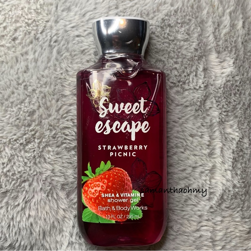 Bath & Body Works Sweet Escape Body Wash